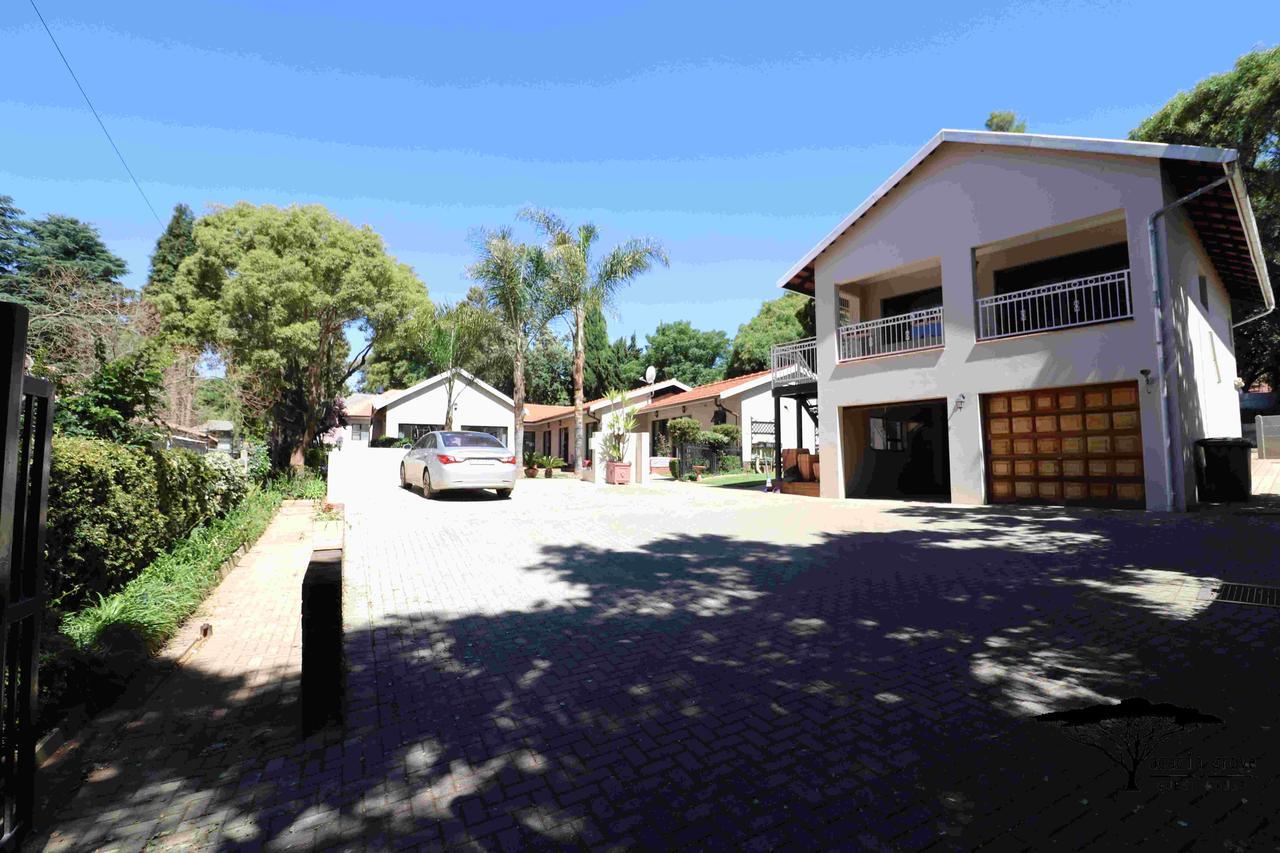 Acacia Grove Guest House Joanesburgo Exterior foto