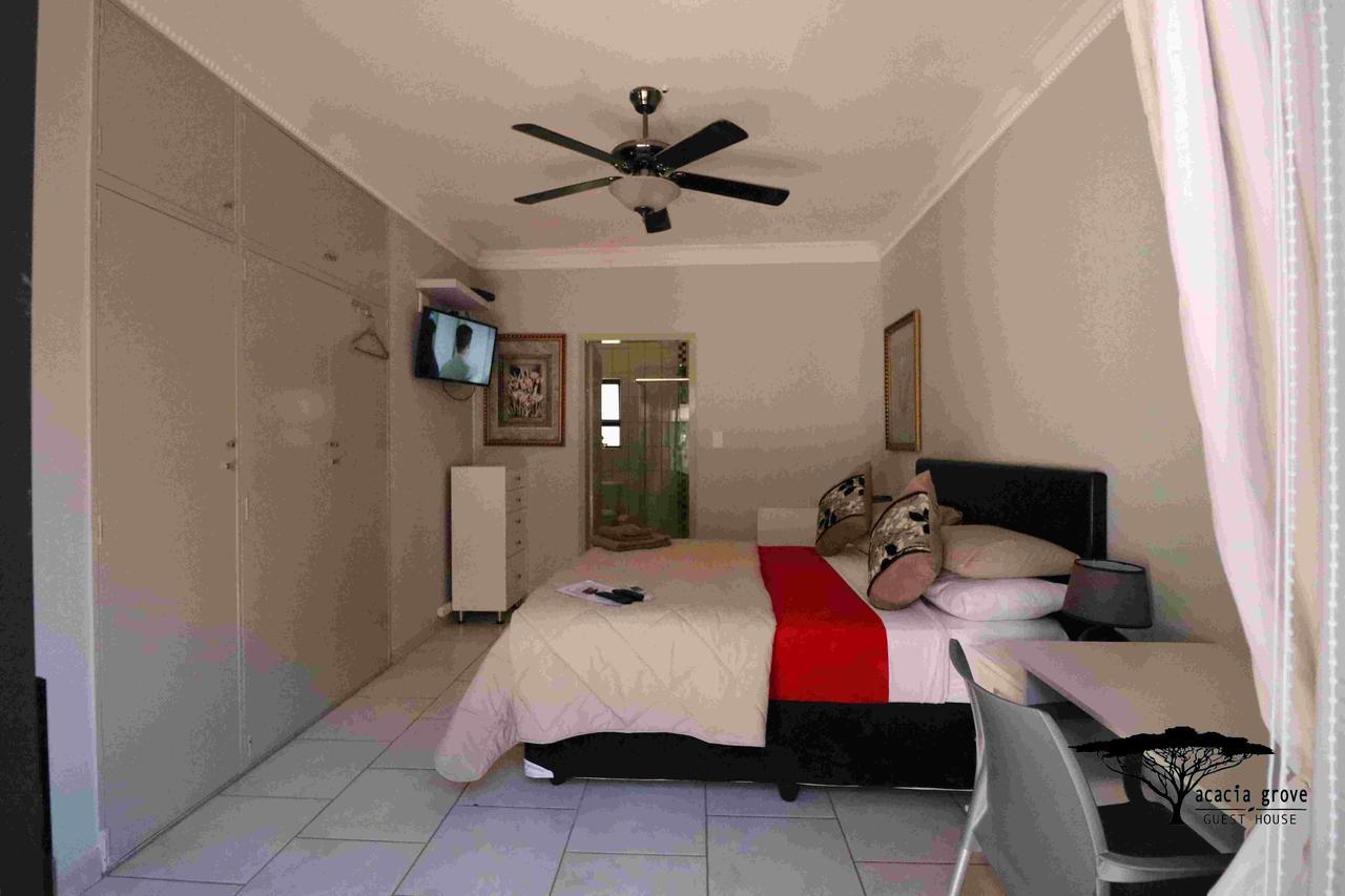 Acacia Grove Guest House Joanesburgo Exterior foto