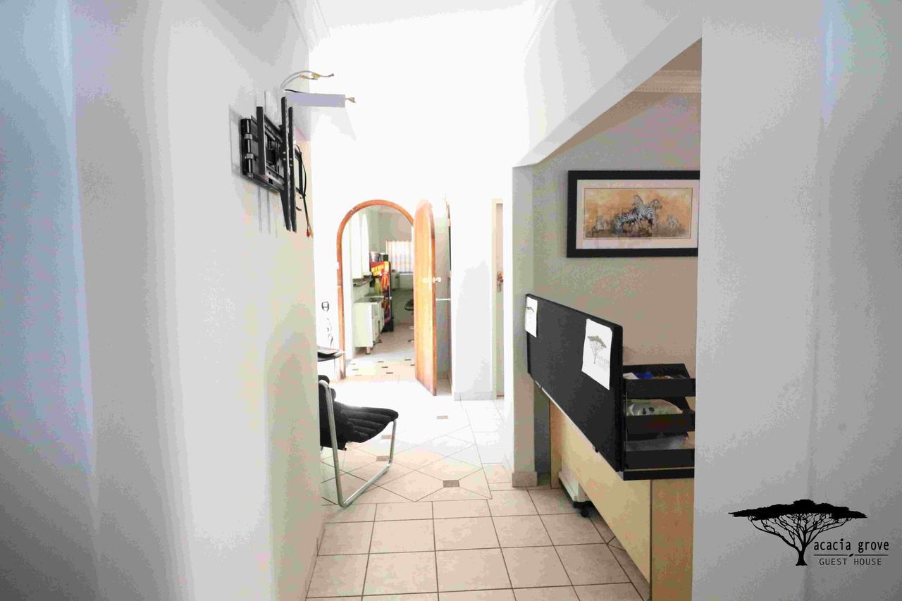 Acacia Grove Guest House Joanesburgo Exterior foto