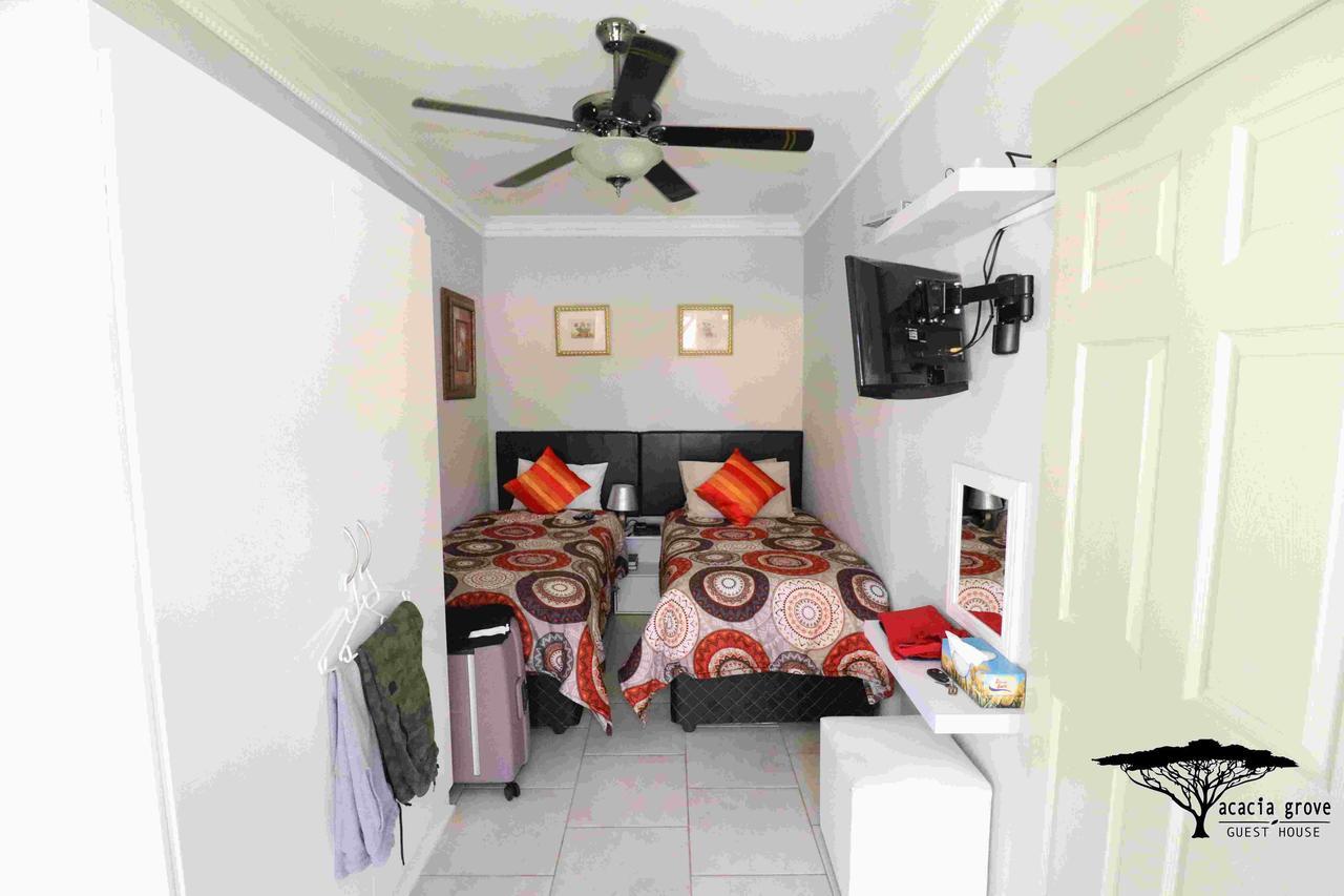 Acacia Grove Guest House Joanesburgo Exterior foto