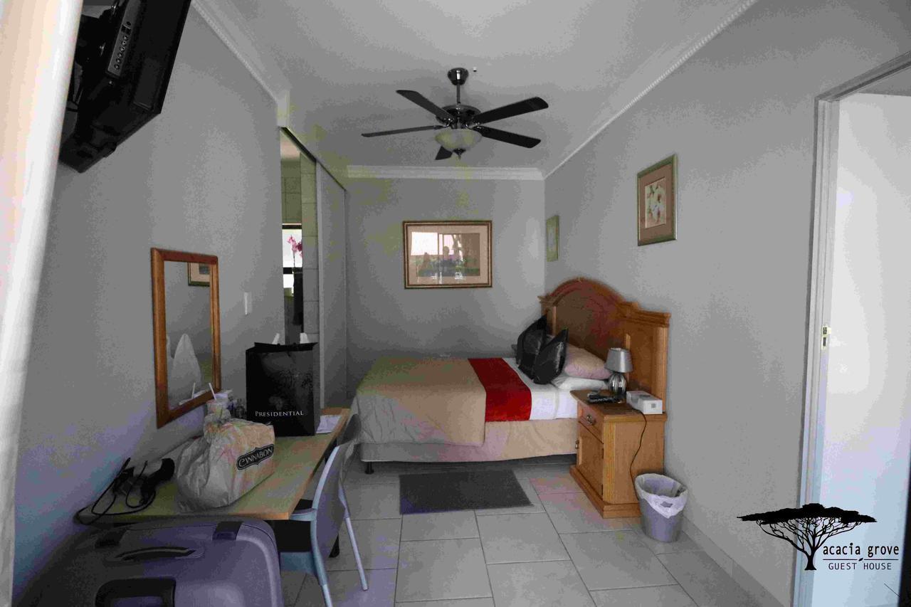 Acacia Grove Guest House Joanesburgo Exterior foto
